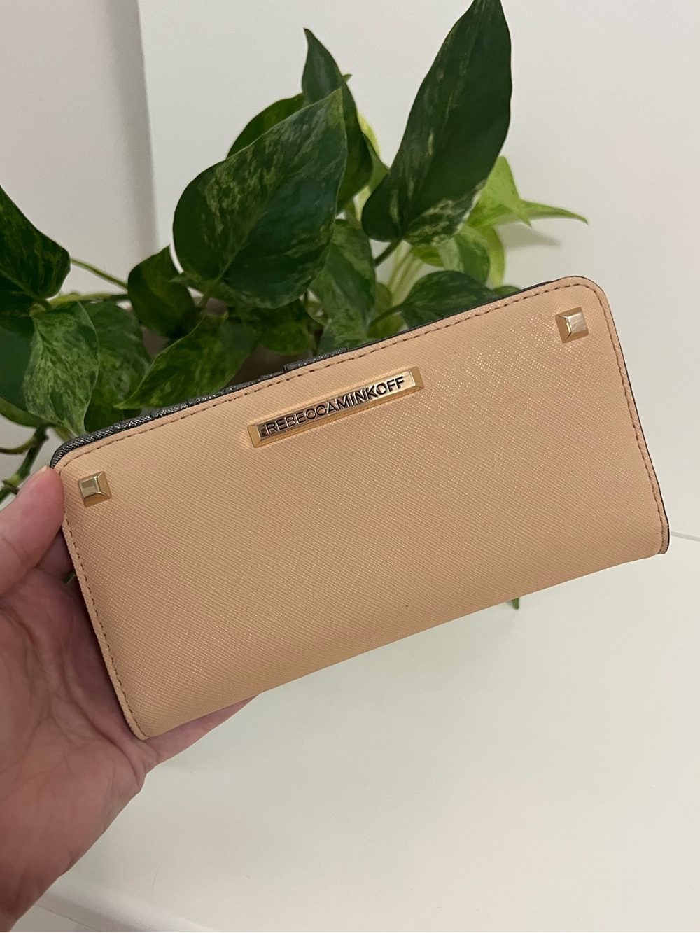 Rebecca Minkoff Ava Leather Cream Wallet, Like New